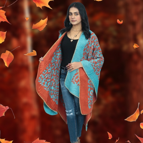 Wrap Poncho Beautiful Versatile. Wear on either side. 
Acrylic textile
#N013 - Picture 5 of 6